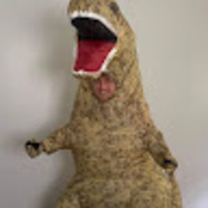 Meet your Posher, Troy